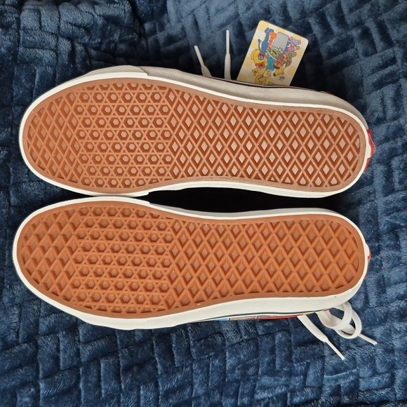 Vans X Sesame Street High-Top Sneakers Size 6.5 Men/8 Women! NWT! - Picture 11 of 15